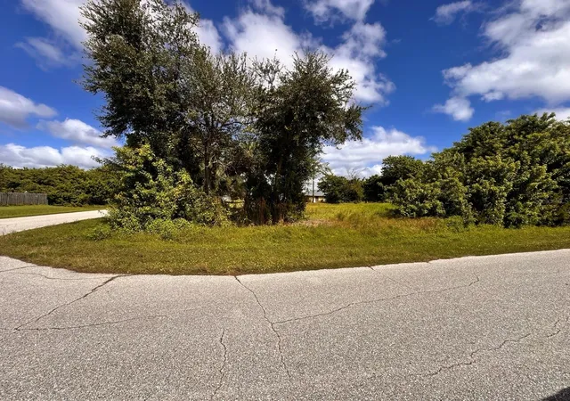 Photo 2 of Land for sale at 11128 Carnegie Ave, Englewood, FL 34224 | MLS# D6149293 | Listing updated on 2026-10-28