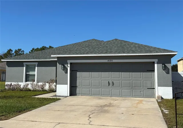 Single family home for sale at 4390 Sun Ctr Rd, MULBERRY, FL 33860 | MLS# L4965946