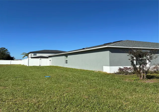 Photo 2 of Single family home for sale at 4390 Sun Ctr Rd, Mulberry, FL 33860 | MLS# L4965946 | Listing updated on 2026-10-23