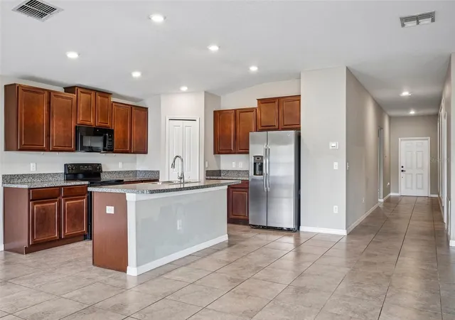 Photo 4 of Single family home for sale at 4103 Globe Thistle Dr, Tampa, FL 33619 | MLS# TB8560271 | Listing updated on 2026-10-22