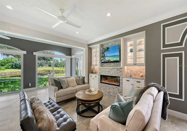 Photo 3 of House for sale at 3407 Hadfield Greene #13, Sarasota, FL 34235 | MLS# A4710402 | Listing updated on 2026-10-23