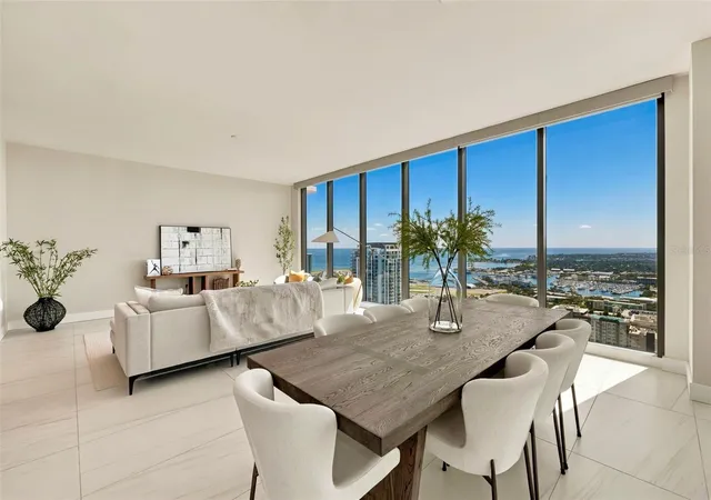 Photo 2 of Condo for sale at 275 1st Avenue S #3606, Saint Petersburg, FL 33701 | MLS# TB8560281 | Listing updated on 2026-10-22