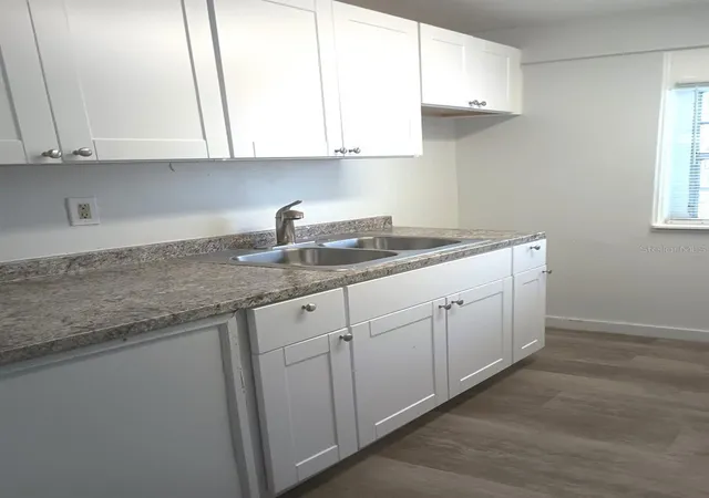 Photo 1 of House for sale at 1334 Woodward Ave, Daytona Beach, FL 32117 | MLS# V4951935 | Listing updated on 2026-10-28