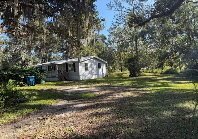 Photo 3 of Manufactured home for sale at 9038 Parrish Ave, Brooksville, FL 34601 | MLS# W7890507 | Listing updated on 2026-10-23