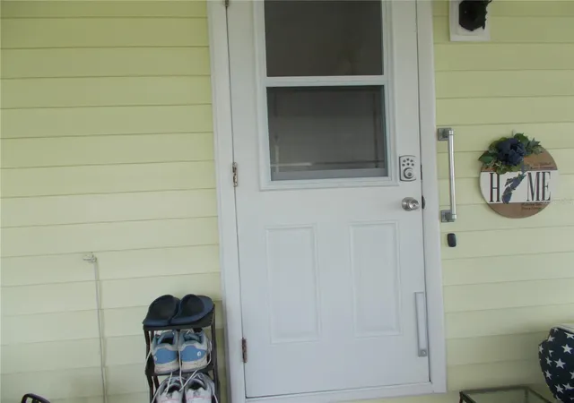 Photo 3 of Manufactured home for sale at 6712 Sage Ln, North Port, FL 34287 | MLS# C7532305 | Listing updated on 2026-10-28