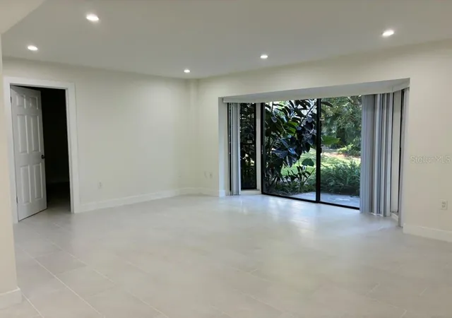 Photo 4 of Condo for sale at 5999 Village Cir #990, Orlando, FL 32822 | MLS# O6451654 | Listing updated on 2026-10-22