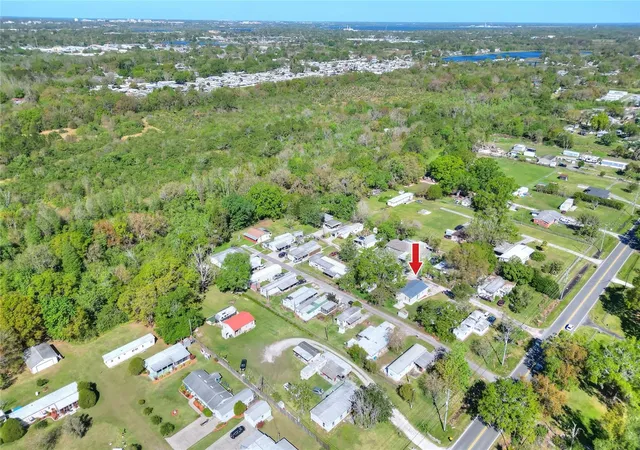 Photo 2 of Manufactured home for sale at 3321 Peachtree Hl Rd, Lakeland, FL 33801 | MLS# L4965950 | Listing updated on 2026-10-29