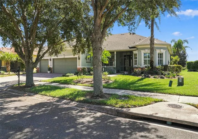 Photo 1 of Single family home for sale at 166 Bayou Bnd Rd, Groveland, FL 34736 | MLS# O6451658 | Listing updated on 2026-10-23