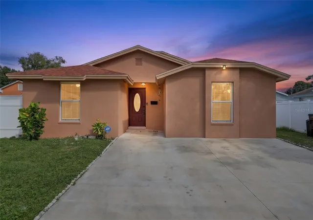 Photo 1 of Single family home for sale at 9608 Elgin Ct, Tampa, FL 33615 | MLS# TB8560294 | Listing updated on 2026-10-22