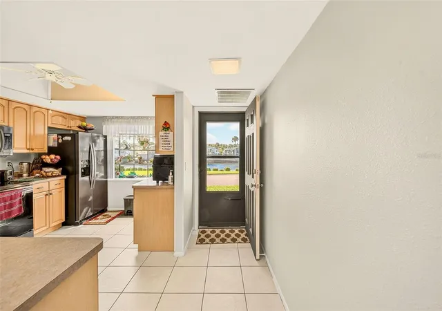 Photo 3 of Single family home for sale at 19029 Us Hwy 19 N #21F, Clearwater, FL 33764 | MLS# TB8560295 | Listing updated on 2026-10-22