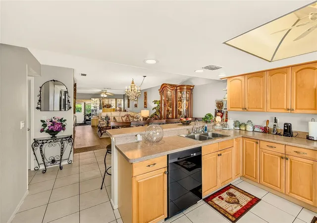 Photo 3 of House for sale at 19029 US Hwy 19 N #21F, Clearwater, FL 33764 | MLS# TB8560295 | Listing updated on 2026-10-22