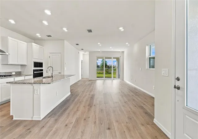 Photo 3 of House for sale at 2833 Marrakesh Ln, Sarasota, FL 34234 | MLS# TB8560306 | Listing updated on 2026-10-28