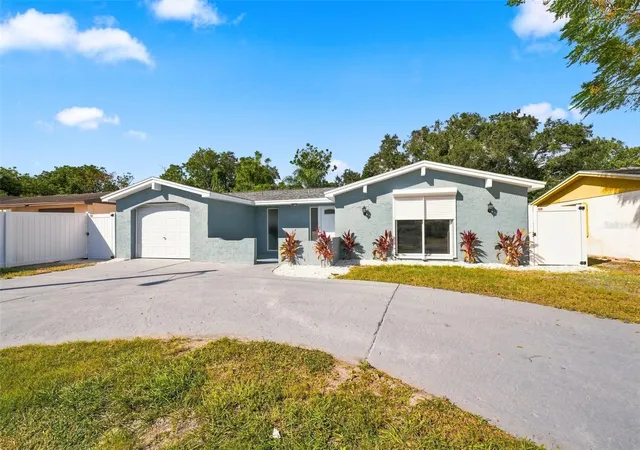 Photo 3 of Single family home for sale at 11041 Zimmerman Rd, Port Richey, FL 34668 | MLS# W7890512 | Listing updated on 2026-10-28