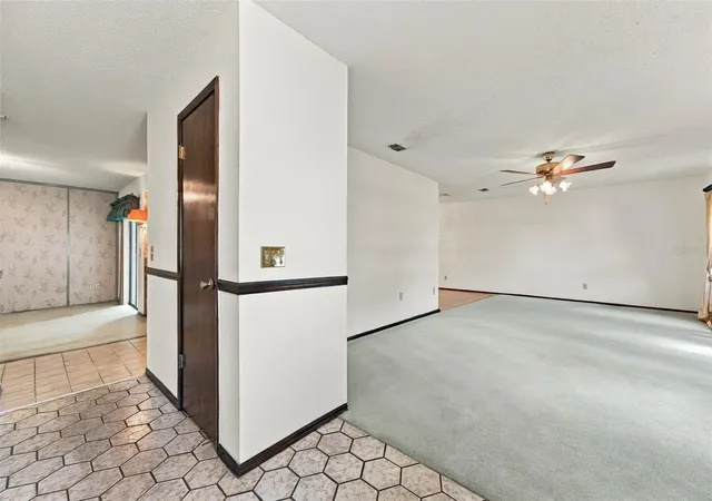 Photo 3 of Single family home for sale at 4164 Thomassa Ct, Orlando, FL 32812 | MLS# O6451675 | Listing updated on 2026-10-23