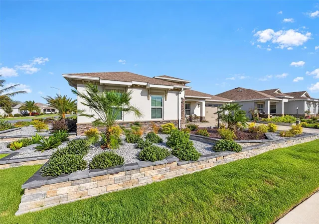 Photo 4 of Single family home for sale at 9969 SW 83rd Lane, Ocala, FL 34481 | MLS# OM734456 | Listing updated on 2026-10-22