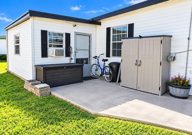 Photo 3 of Manufactured home for sale at 5306 Astrid Dr, Zephyrhills, FL 33541 | MLS# TB8560320 | Listing updated on 2026-10-22
