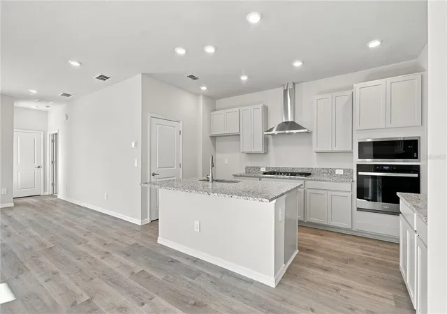 Photo 2 of House for sale at 2837 Marrakesh Ln, Sarasota, FL 34234 | MLS# TB8560324 | Listing updated on 2026-10-28