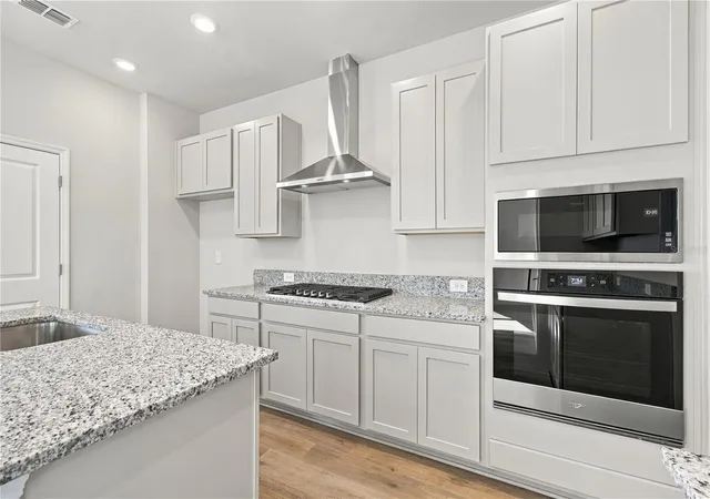 Photo 3 of House for sale at 2837 Marrakesh Ln, Sarasota, FL 34234 | MLS# TB8560324 | Listing updated on 2026-10-28