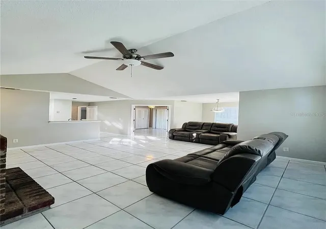 Listing Photo 5 - Condo for sale in building located at 951 Bird Bay Ct, Lake Mary, FL 32746 - Unit #101