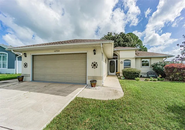 Photo 1 of Single family home for sale at 10704 Moshie Ln, San Antonio, FL 33576 | MLS# TB8560340 | Listing updated on 2026-10-29