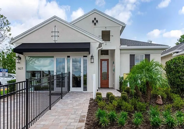 Single family home for sale at 1021 Liliana Dr, DELAND, FL 32724 | MLS# W7890519