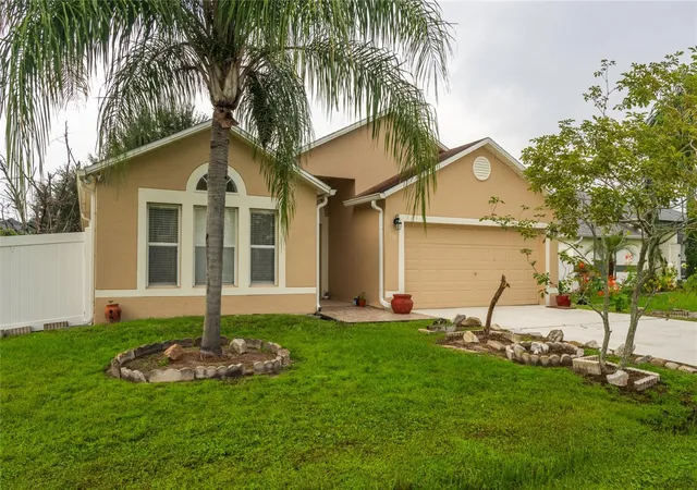 Photo 1 of Single family home for sale at 315 Corsica Ct, Kissimmee, FL 34758 | MLS# R4912213 | Listing updated on 2026-10-30