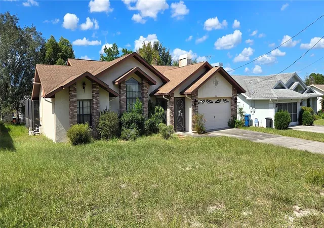 Photo 4 of Single family home for sale at 2315 Renton Ln, Spring Hill, FL 34609 | MLS# W7890521 | Listing updated on 2026-10-22