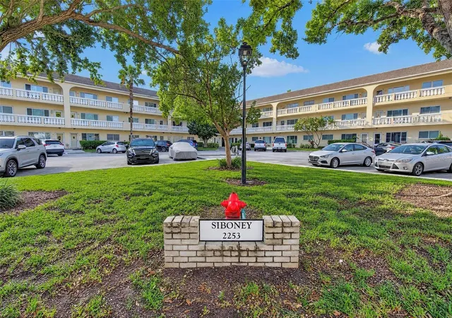 Condo for sale at 2253 Norwegian Dr #71, CLEARWATER, FL 33763 | MLS# TB8560353