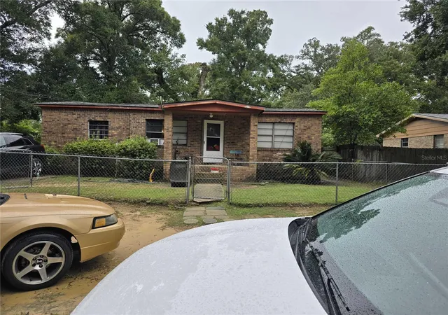 Photo 1 of Single family home for sale at 8511 Elbert St, Pensacola, FL 32514 | MLS# O6451726 | Listing updated on 2026-10-22