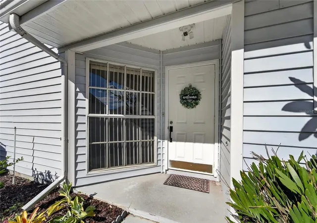 Photo 4 of House for sale at 16216 Rambling Vine Dr W, Tampa, FL 33624 | MLS# TB8560372 | Listing updated on 2026-10-23