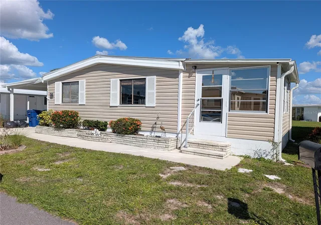 Manufactured home for sale at 833 Cervina Dr S, VENICE, FL 34285 | MLS# D6149300
