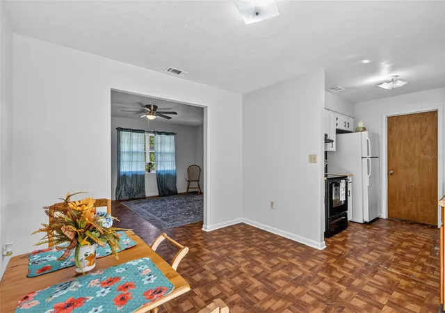 Photo 4 of Single family home for sale at 620 NE 2nd Avenue, Trenton, FL 32693 | MLS# GC544358 | Listing updated on 2026-10-22