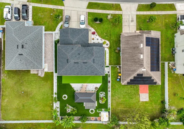 Photo 3 of Single family home for sale at 3275 Amberley Park Cir, Kissimmee, FL 34743 | MLS# S5159969 | Listing updated on 2026-10-30