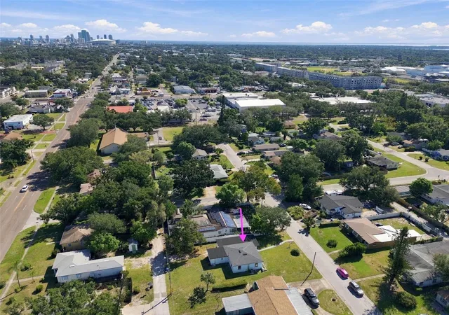 Photo 2 of Single family home for sale at 3615 Emerson Ave S, Saint Petersburg, FL 33711 | MLS# TB8560385 | Listing updated on 2026-10-24