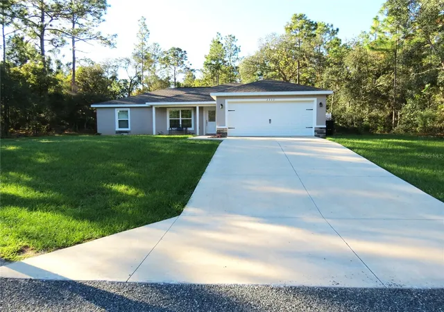 Photo 1 of Single family home for sale at 2300 W Wavecrest Dr, Dunnellon, FL 34434 | MLS# OM734466 | Listing updated on 2026-10-22