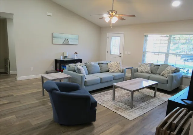 Photo 2 of Single family home for sale at 2300 W Wavecrest Dr, Dunnellon, FL 34434 | MLS# OM734466 | Listing updated on 2026-10-22