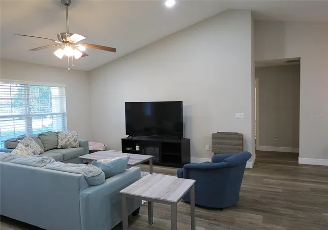 Photo 4 of Single family home for sale at 2300 W Wavecrest Dr, Dunnellon, FL 34434 | MLS# OM734466 | Listing updated on 2026-10-22