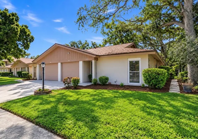 Condo for sale at 2612 51st Avenue W, BRADENTON, FL 34207 | MLS# OM734468