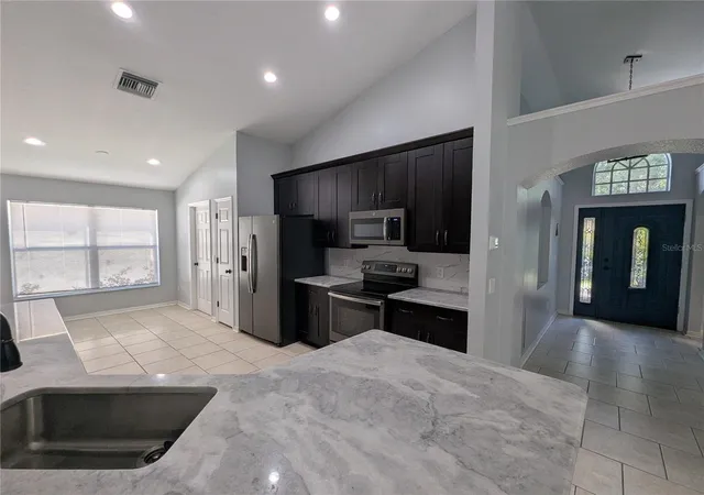 Photo 3 of Single family home for sale at 6907 Freeport Rd, Riverview, FL 33578 | MLS# TB8560409 | Listing updated on 2026-10-24