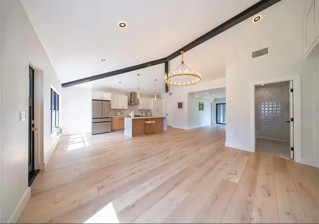 Photo 3 of Single family home for sale at 605 N Woodlynne Ave, Tampa, FL 33609 | MLS# O6451761 | Listing updated on 2026-10-31