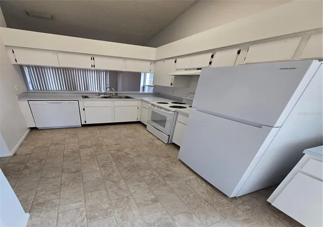 Photo 1 of Single family home for sale at 13612 Laraway Dr, Riverview, FL 33579 | MLS# TB8560411 | Listing updated on 2026-10-23