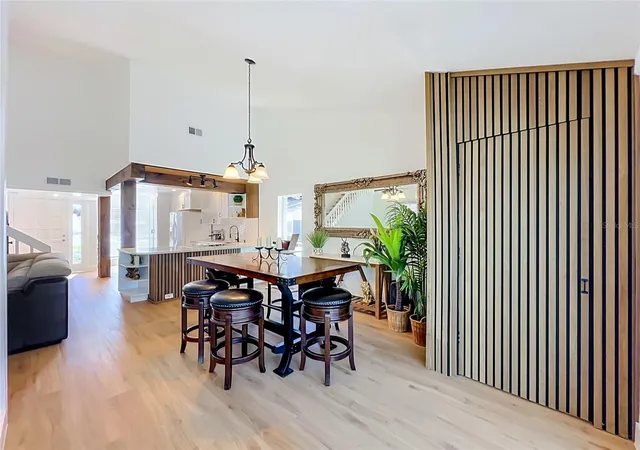 Photo 3 of Condo for sale at 190 W Sabal Palm Pl #190, Longwood, FL 32779 | MLS# O6451770 | Listing updated on 2026-10-24