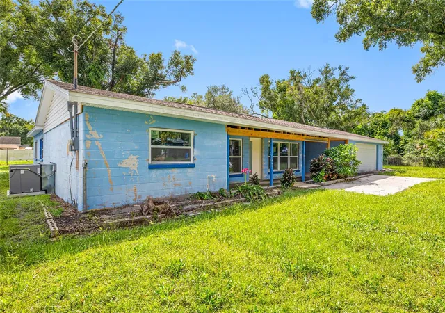 Photo 3 of Single family home for sale at 5809 12th Avenue S, Tampa, FL 33619 | MLS# TB8560415 | Listing updated on 2026-10-22