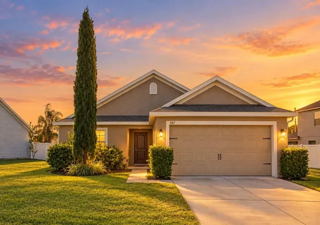 Single family home for sale at 487 Ocho Rios Ave, TAVARES, FL 32778 | MLS# O6451773
