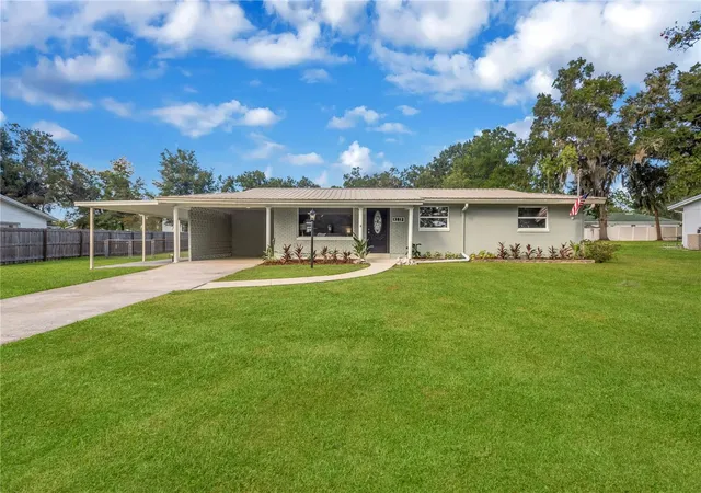 Single family home for sale at 13812 Meadow Oaks Dr, DOVER, FL 33527 | MLS# TB8560419