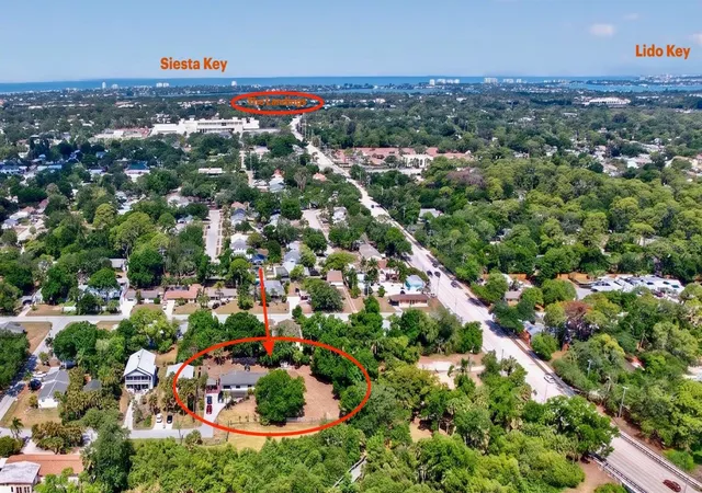 Photo 4 of Single family home for sale at 4842 + Lot 8 & 9 Nutmeg Ave, Sarasota, FL 34231 | MLS# A4710437 | Listing updated on 2026-10-23