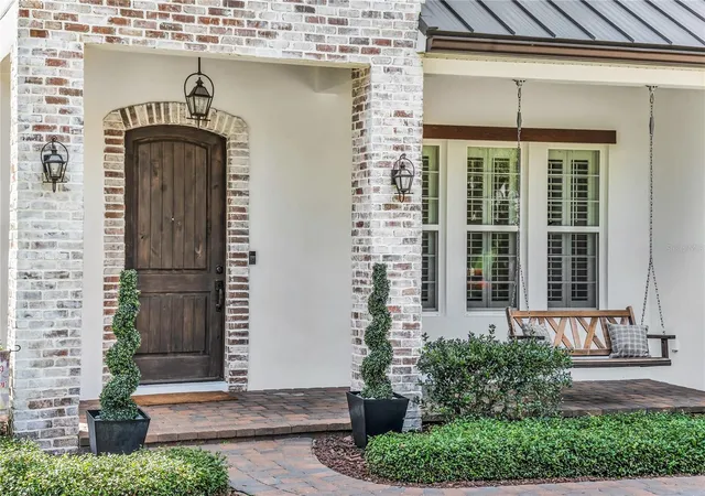 Photo 4 of Single family home for sale at 622 Bryn Mawr St, Orlando, FL 32804 | MLS# O6451787 | Listing updated on 2026-10-22
