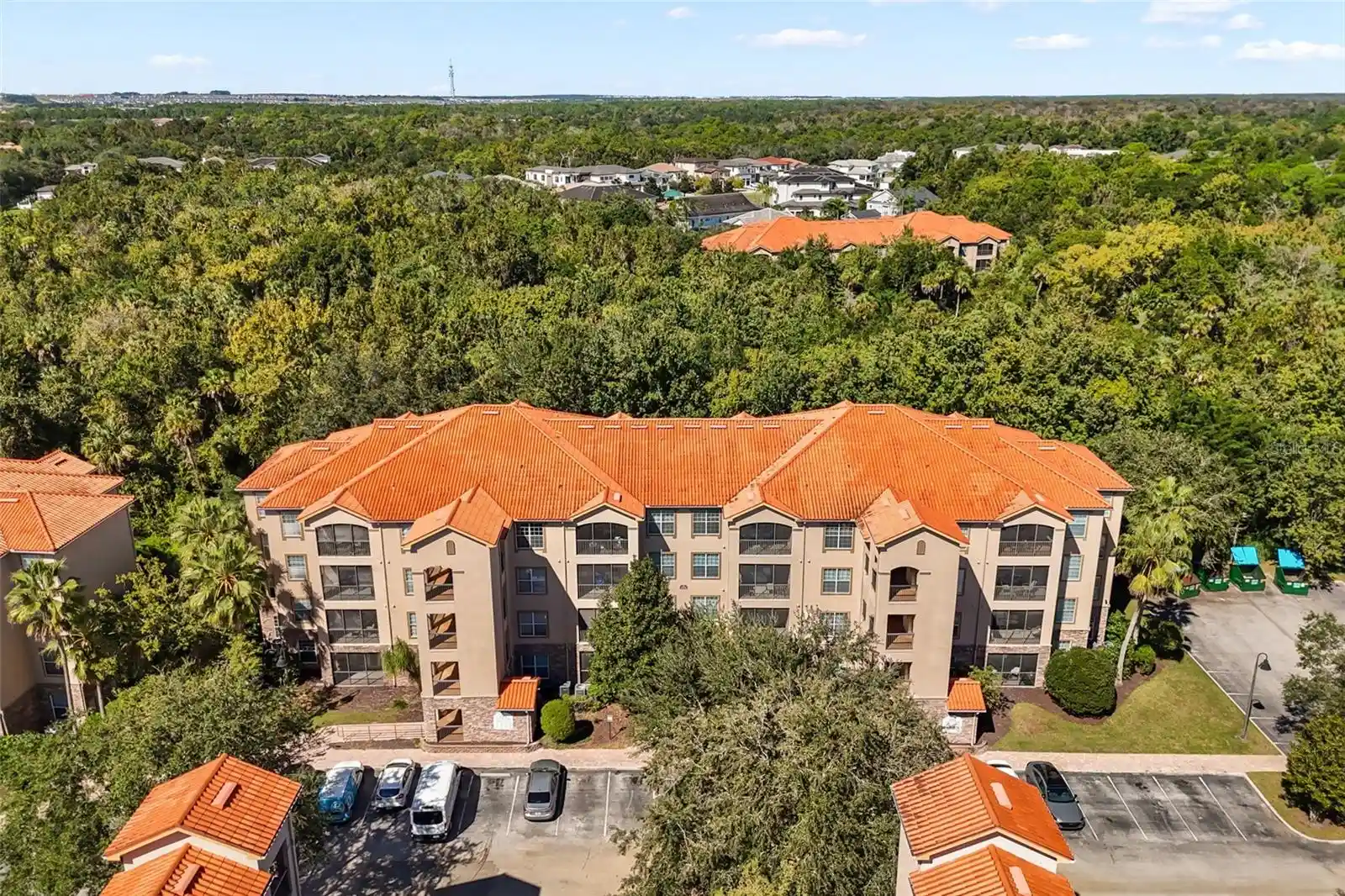 Listing Photo 1 - Condo for sale in 1371 Tuscan Ter located at 1371 Tuscan Ter, Davenport, FL 33896 - Unit #3404
