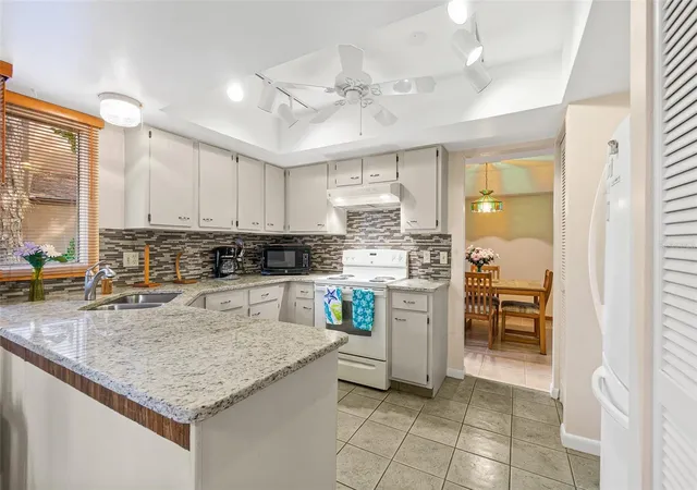 Photo 4 of Condo for sale at 23 Pine Hurst Pl #23, Palm Coast, FL 32137 | MLS# FC322289 | Listing updated on 2026-10-23