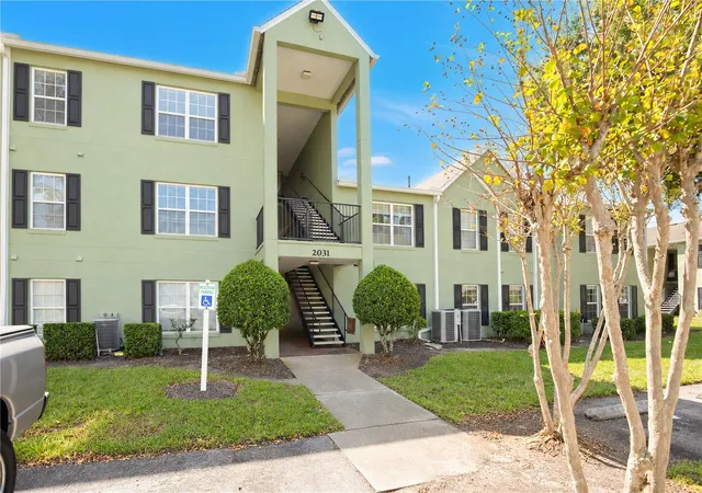 Listing Photo 1 - Condo for sale in building located at 2031 Dixie Belle Dr, Orlando, FL 32812 - Unit #2031M